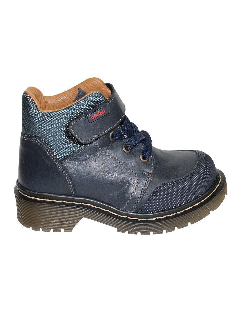 Bota de piel para niño