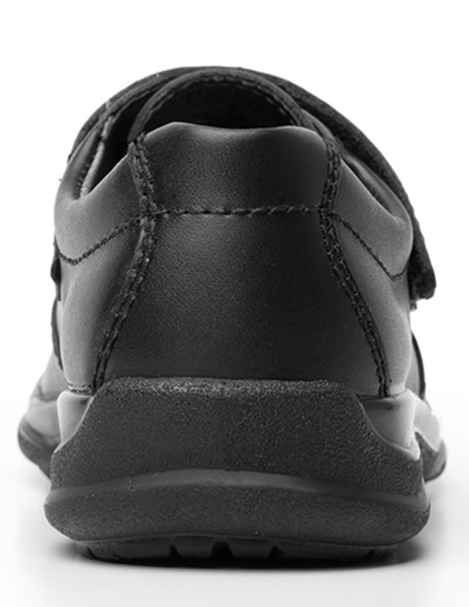 Zapato de piel para niño
