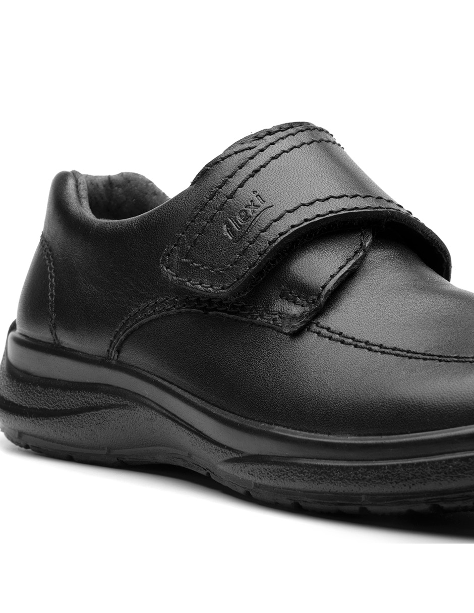 Zapato de piel para niño