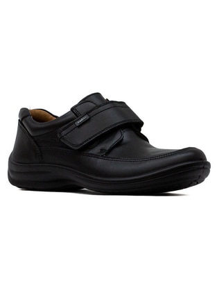 Zapato de piel para niño Zapato de piel para niño