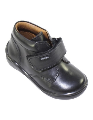 Zapato de piel para niño