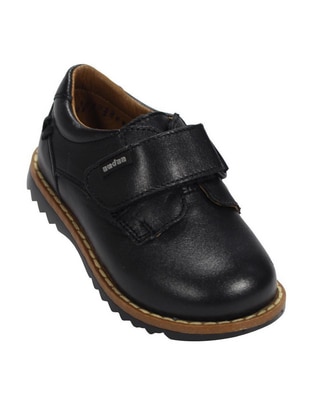 Zapato de piel para niño Zapato de piel para niño