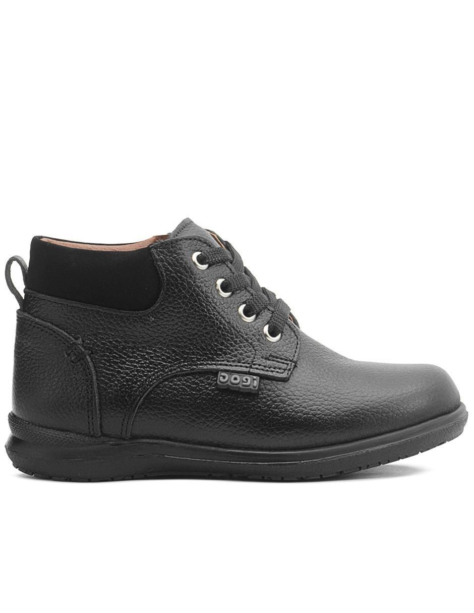 Zapato de piel para niño