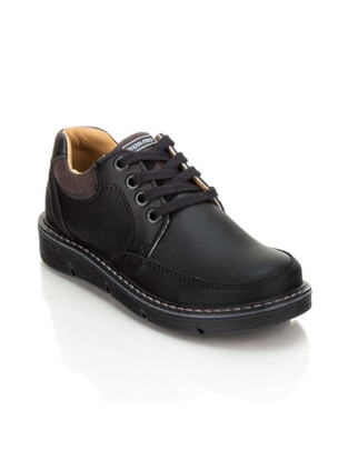 Zapato de piel para niño