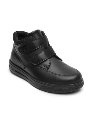 Zapato de piel para niño