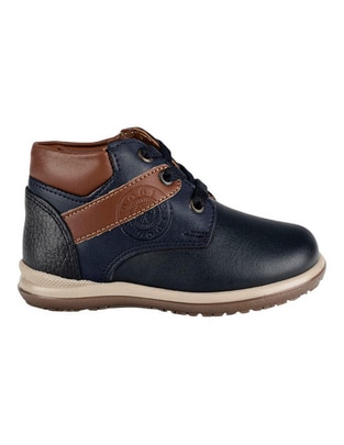 Bota de piel para niño