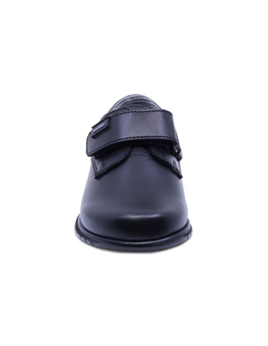 Zapato de piel para niño