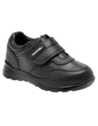 Zapato de piel para niño