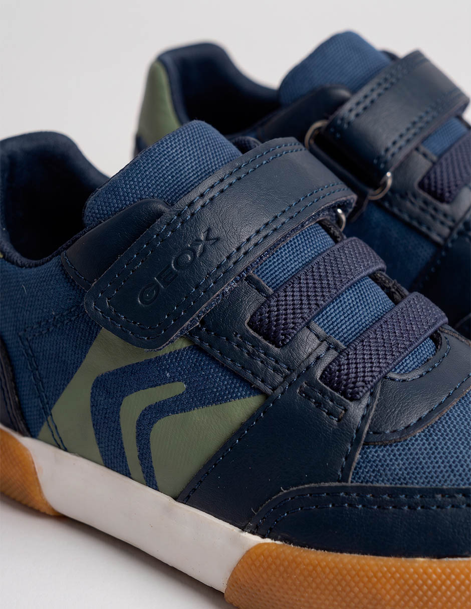 Tenis para niño