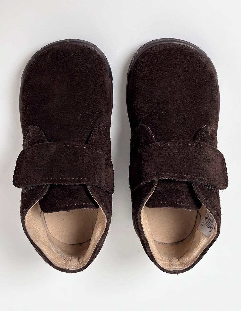 Bota de piel para niño