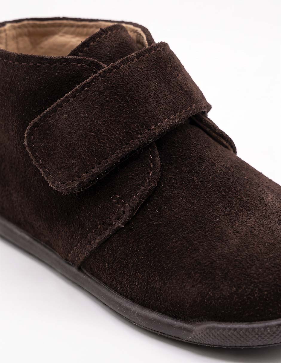 Bota de piel para niño