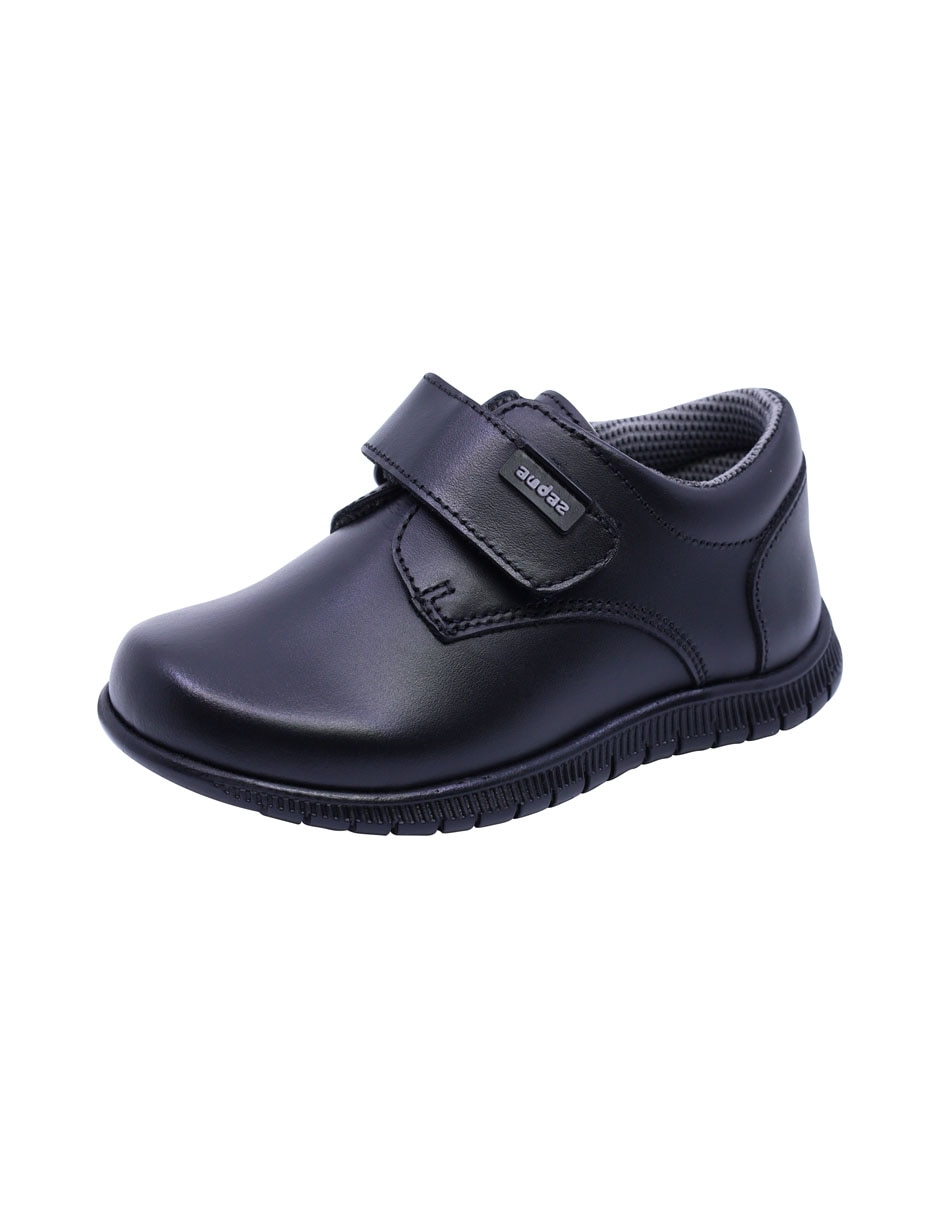 Zapato audaz escolar de piel para niño
