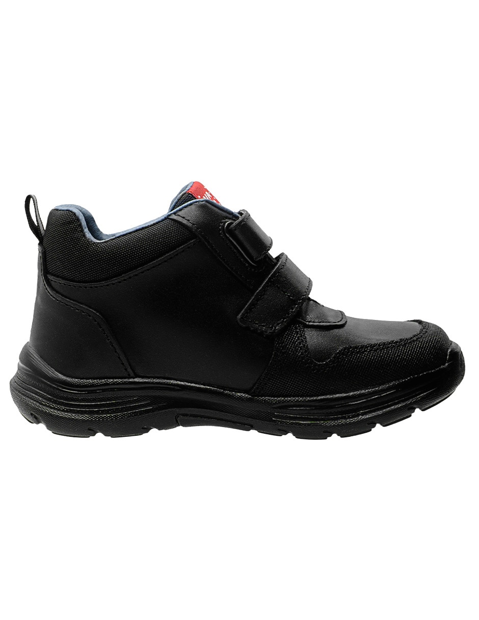 Zapato de piel para niño